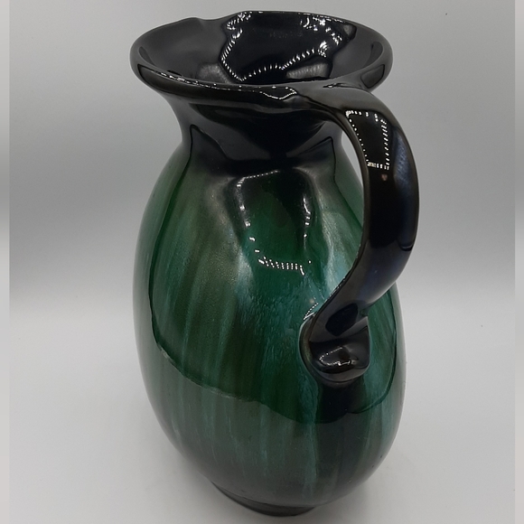 Vintage Blue Mountain Pottery BMP Unusual Pitcher Jug Drip Glaze Narrow - Picture 4 of 6